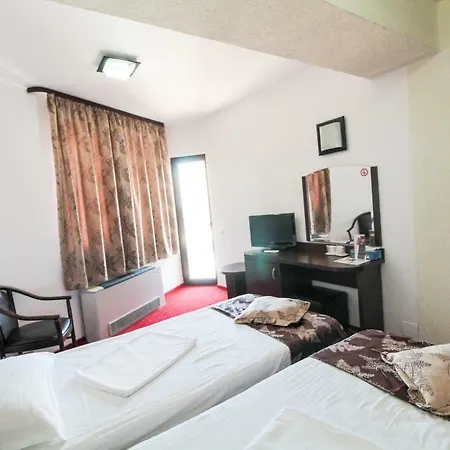 Razvan Hotel 3*