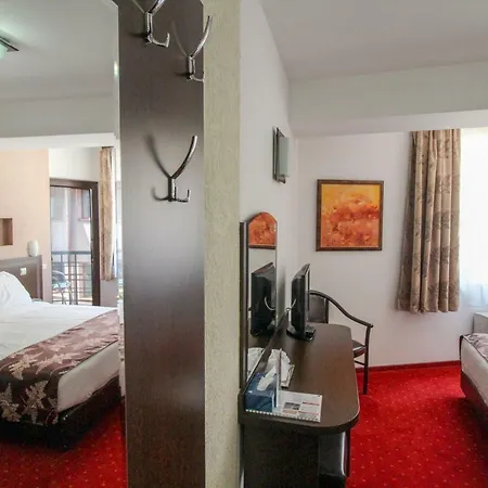 Razvan 3* ブカレスト