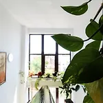 Razvan Hotel