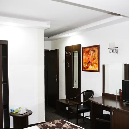 Hotel Razvan 3*