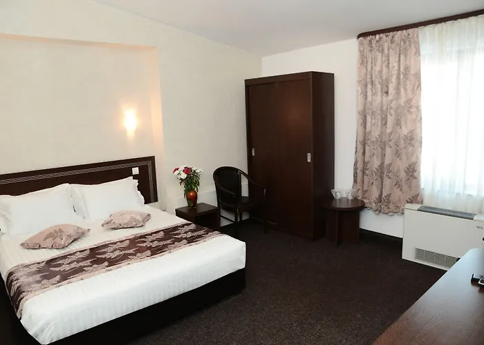 Otel Razvan 3*