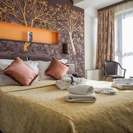 Razvan Hotel