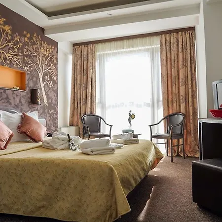 Razvan Hotel 3*