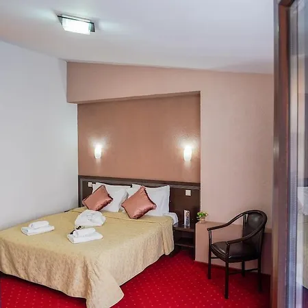 Hotel Razvan 3*