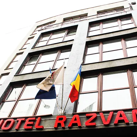 Hotel Razvan 3*