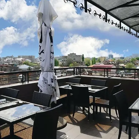 Razvan Hotel