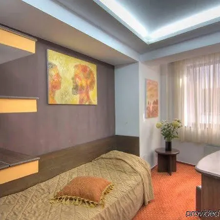 Razvan Hotel